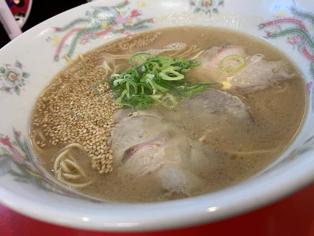 山がさラーメン店