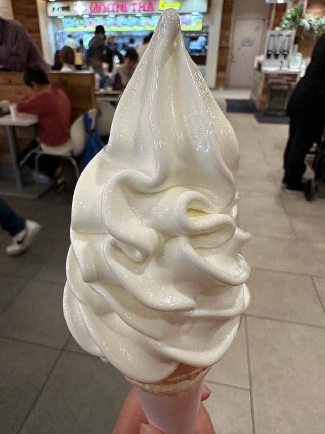 オホーツク おこっぺミルクスタンド ソラマチ店 - サブ画像2