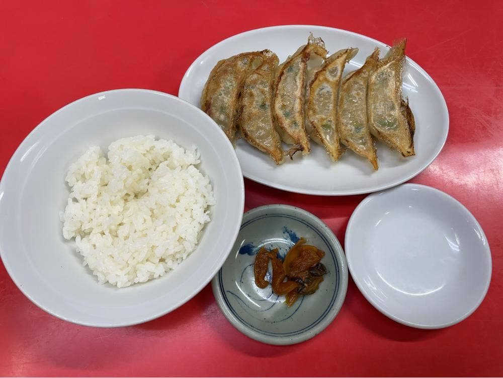 ぎょうざの龍門 ギョウザノリュウモン