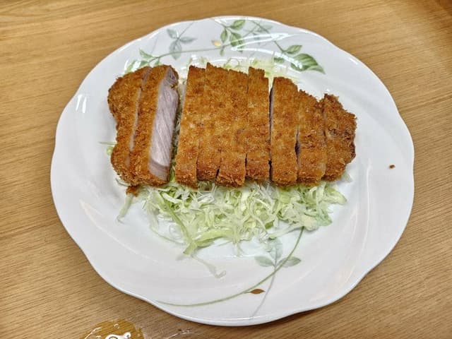 中華・とんかつ処 伊志井 - サブ画像1