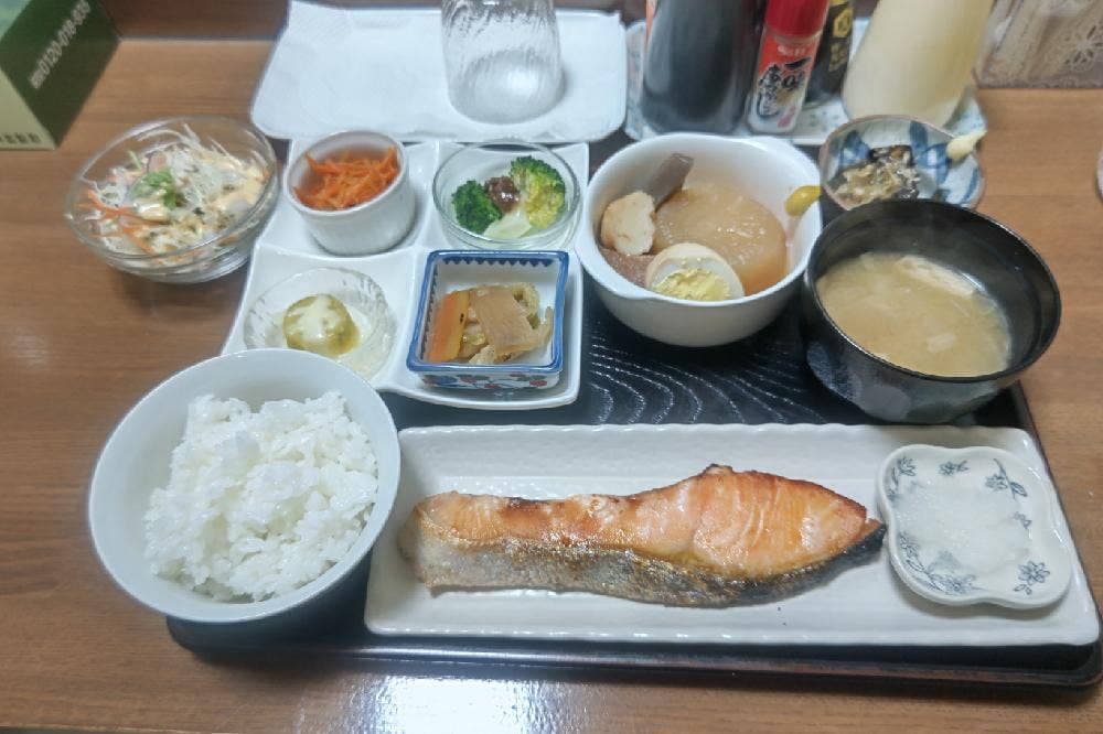 ひまわり食堂