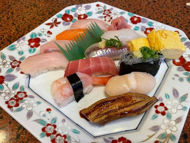 ひょうたん寿司 長岡本店 - サブ画像1