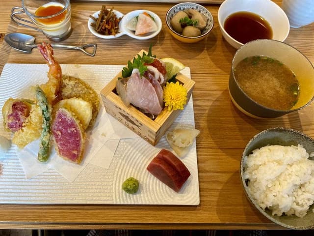 沼津さかな食堂 マグロキック - サブ画像1