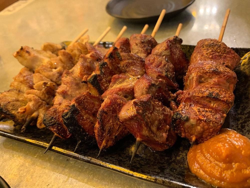 オクヨシ精肉所 アメ横ガード下飲食街