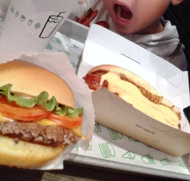 SHAKE SHACK ザ パーク フロント ホテル店 - サブ画像2