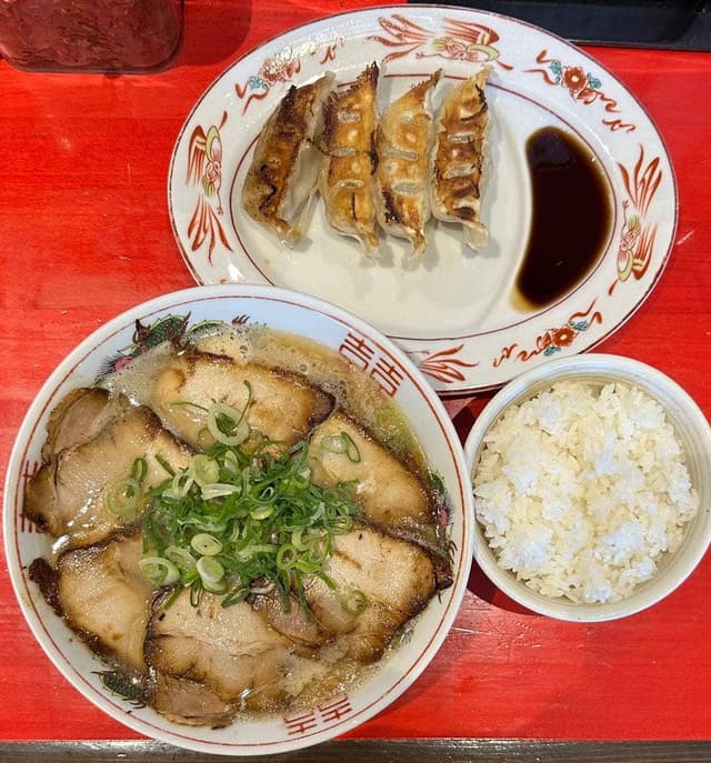 博多大砲ラーメン 新宮店 - サブ画像1