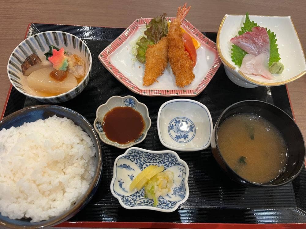 おさしみ食堂さくべい
