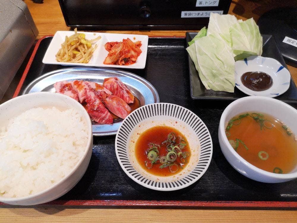 焼肉ホルモンまんのや ハットリ一番