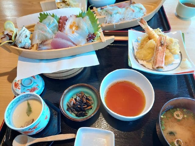 土井ヶ浜海鮮食堂 晴海 - サブ画像1