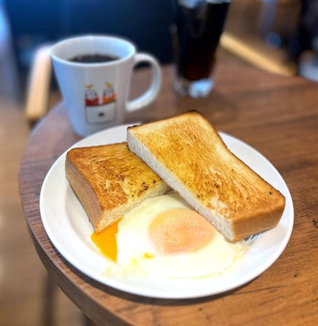 ホリーズカフェ 三宮駅前店 - サブ画像1