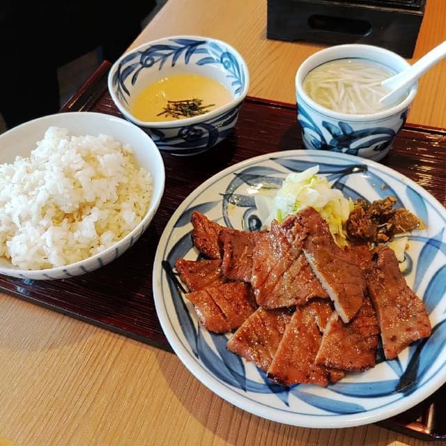 牛たんと牛かつ 青葉 錦糸町テルミナ店 - サブ画像3