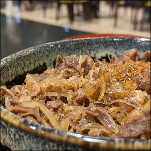 お肉屋さんの定食と丼 岩井畜産 - サブ画像3