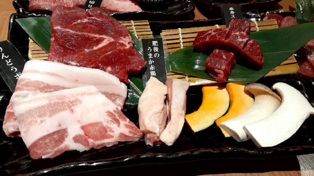 焼⾁プリンスガーデン ⼭⿅店