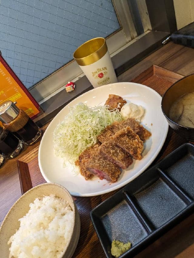 ビーフカツ 肉垣 - サブ画像1