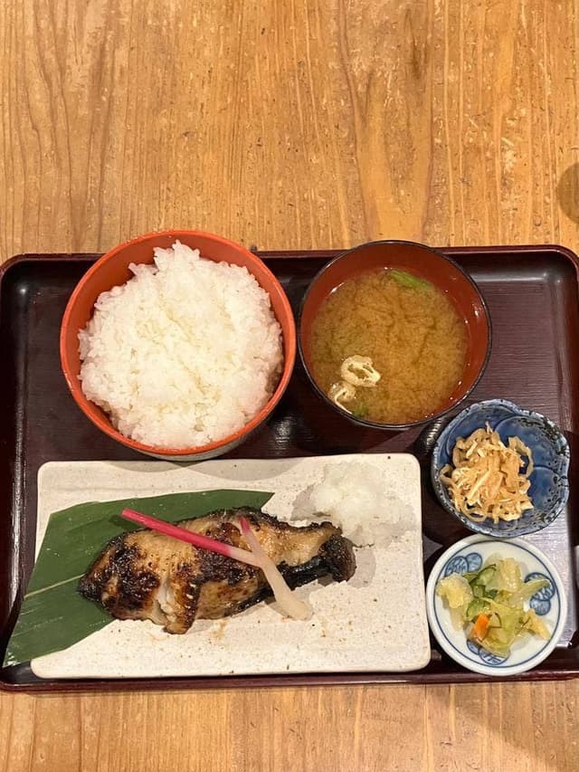 炭火焼専門食処 白銀屋 溜池分店 - サブ画像1