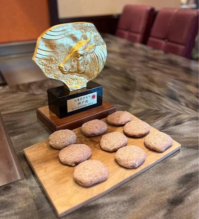 神戸牛ステーキ＆カフェ ノーブルウルス 三宮店 - サブ画像2