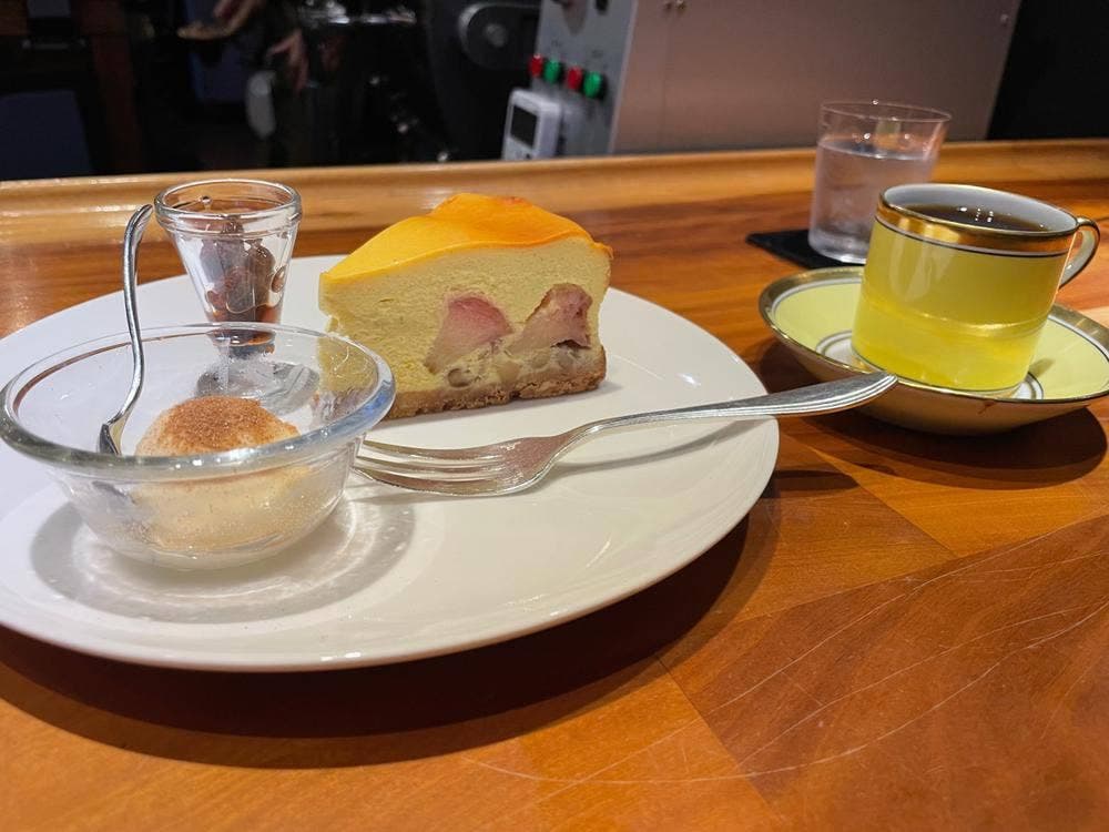 カフェ オカ ガレージ