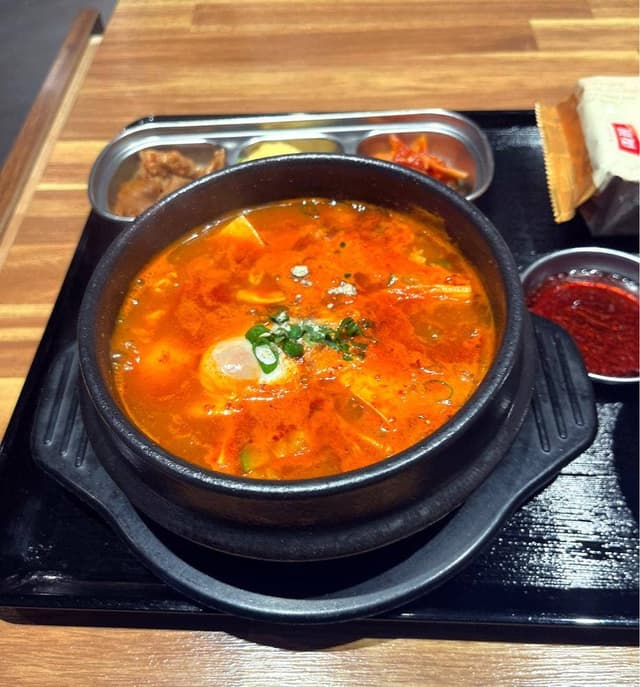 NENE CHICKEN & JIJIMI GO 三宮OPA2店 - サブ画像2