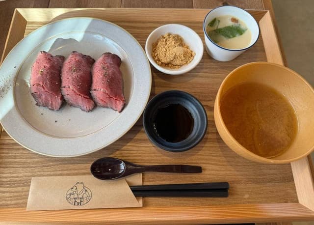 珈琲とお食事 トット - サブ画像1