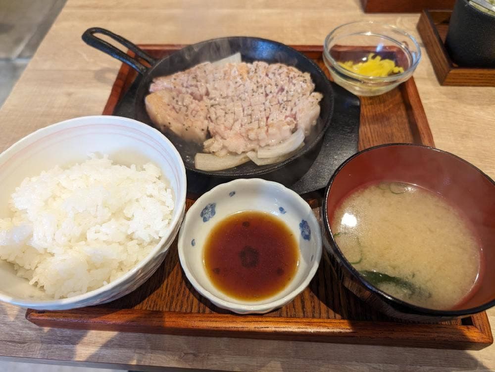 豚ステーキ 十一 志免店