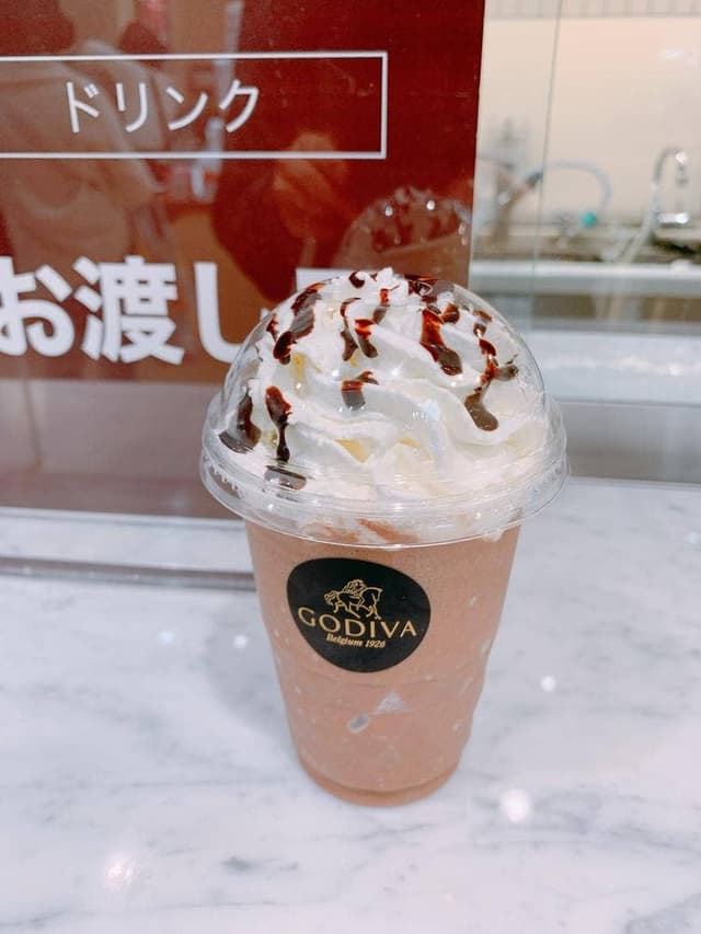 ゴディバ 新宿駅西口店 - サブ画像1