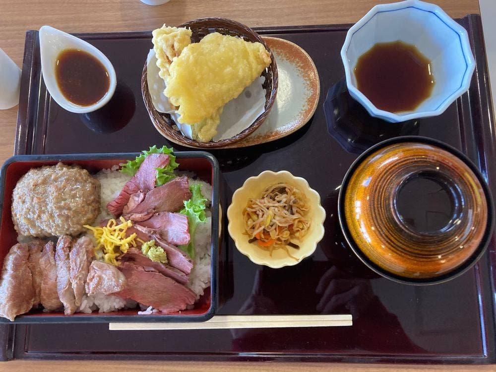 杜の食卓 宮原SA下り