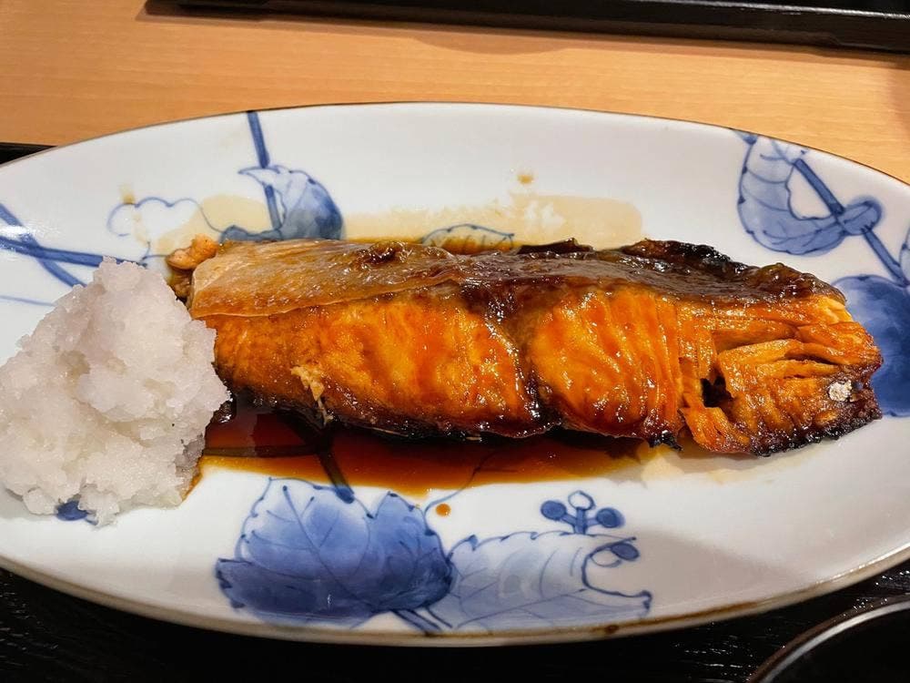 つのはず食堂