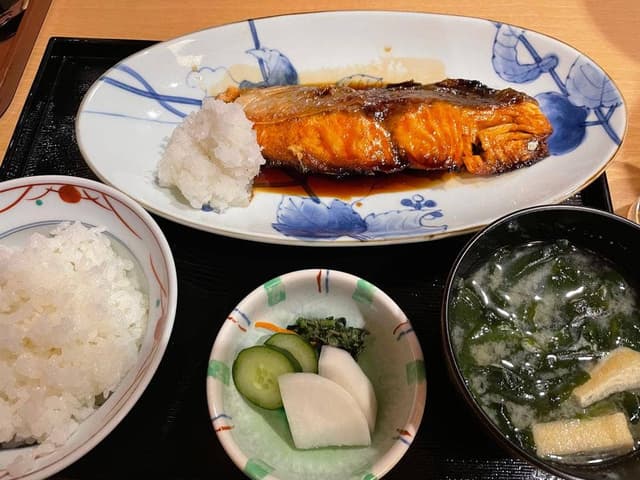 つのはず食堂 - サブ画像3
