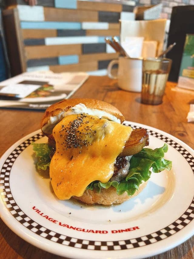 ヴィレッジ ヴァンガード ダイナー 豊洲フォレシア - サブ画像1