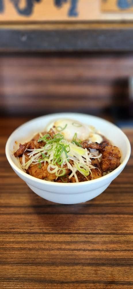 精肉屋の焼肉丼 おぼや 南千里本店