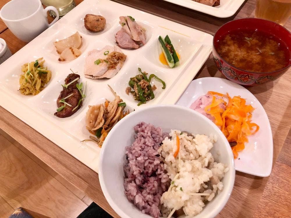 クロフネファーム 酵素ビュッフェレストラン