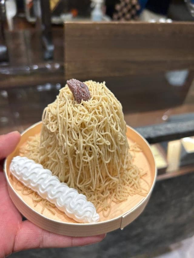 和栗モンブラン専門店 栗りん 日本橋コレド室町店 - サブ画像2