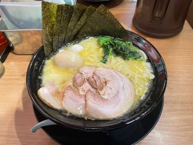 横浜家系ラーメン 町田商店 行徳店 - サブ画像3