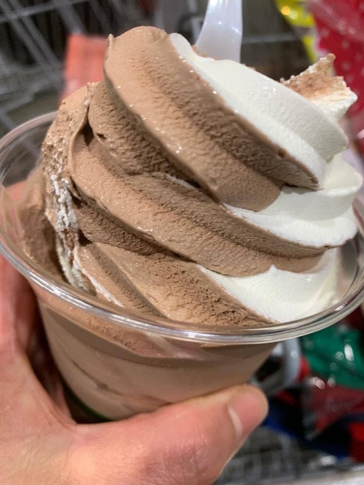 コストコホールセール フードコート 野々市倉庫店