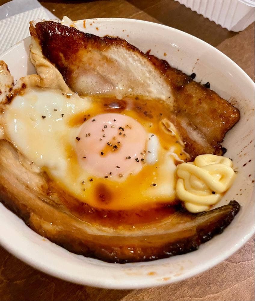 鉄板ホルモン 和真