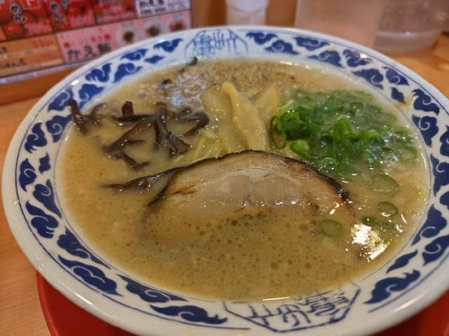 亀王ラーメン 江坂店 - サブ画像1