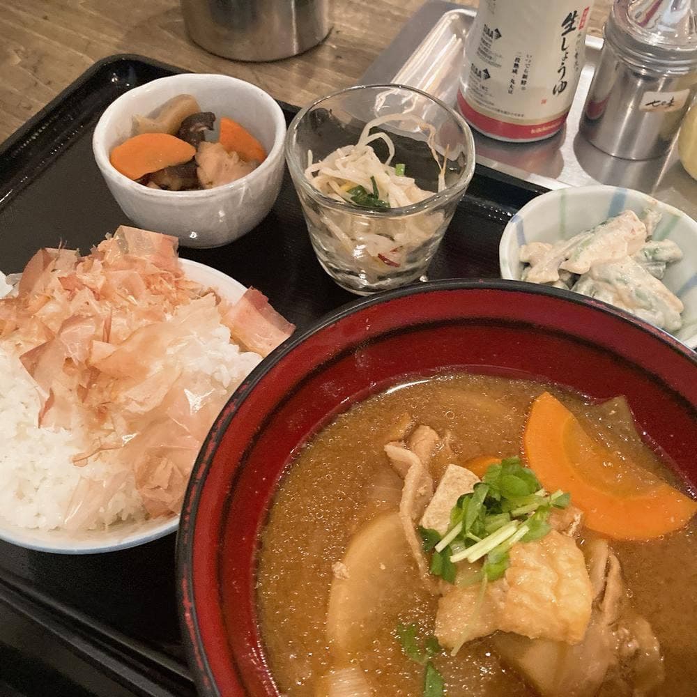 大衆食堂フクロウ