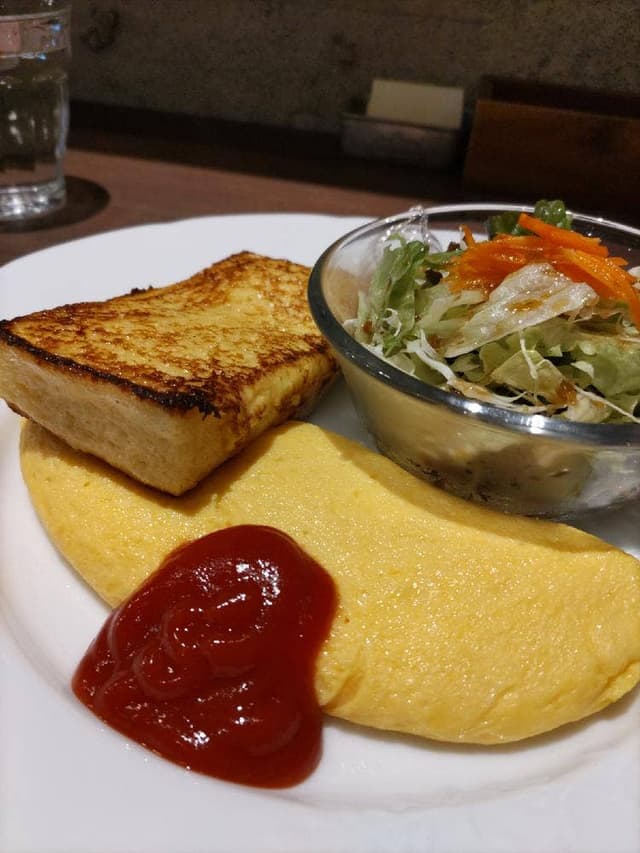 洋食とカフェ きいろのスプーン - サブ画像1