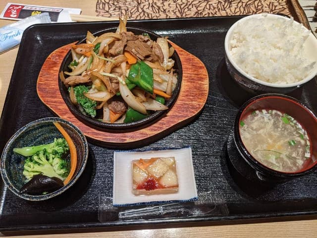 中華＆モンゴル料理 郷 - サブ画像1