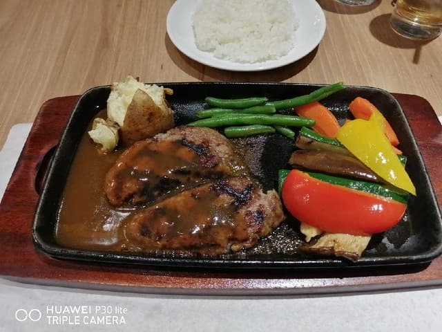 ハンバーグワークス グランエミオ所沢店 - サブ画像3