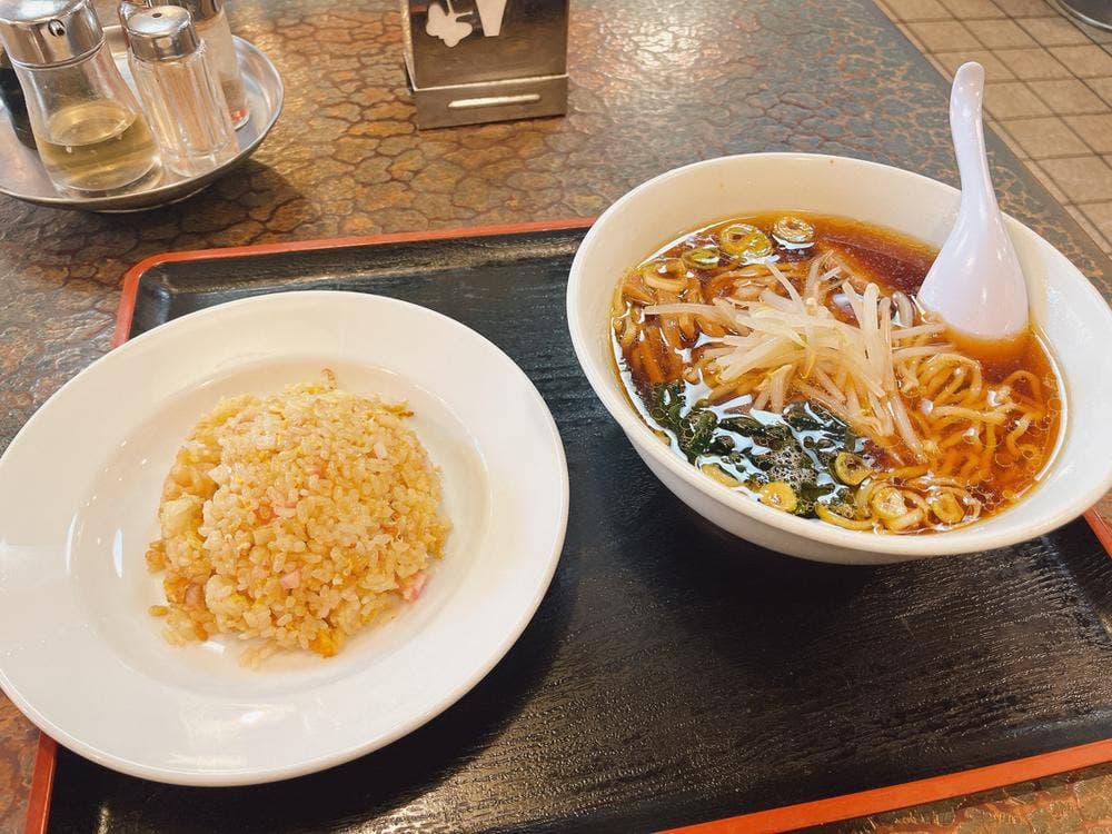 栄来軒