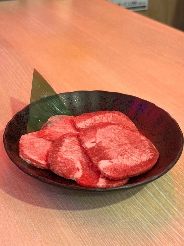 -全席喫煙可- 飲み放題＆深夜営業 焼肉居酒屋 肉商 渋谷肉横丁店