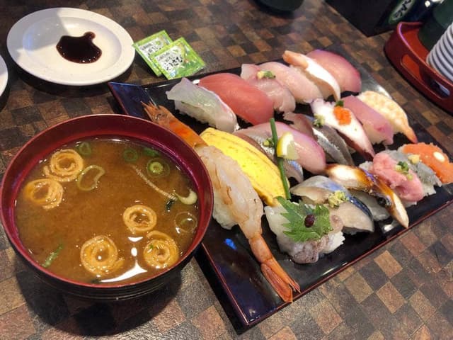 グルメ寿司貫べえ 飯塚店 - サブ画像2