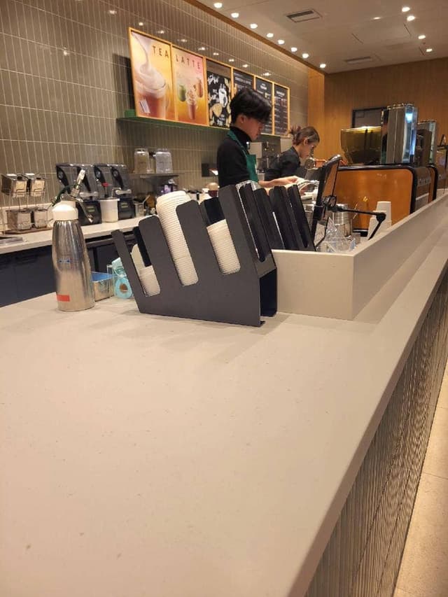 スターバックス コーヒー ミウィ橋本店 - サブ画像3