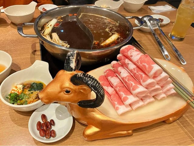 モンゴル薬膳鍋 赤坂門店 - サブ画像1