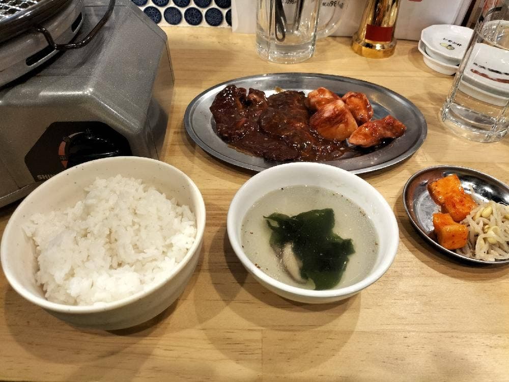 まるよし精肉店 土佐堀店