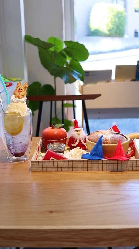 小さな絵本カフェ acero - サブ画像1