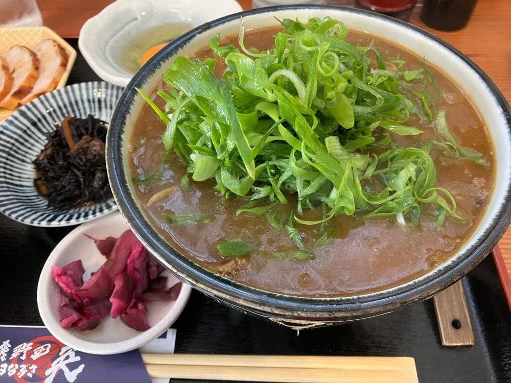裏野田 英