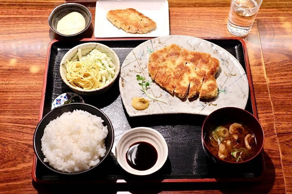 焼とんかつの店 たいら