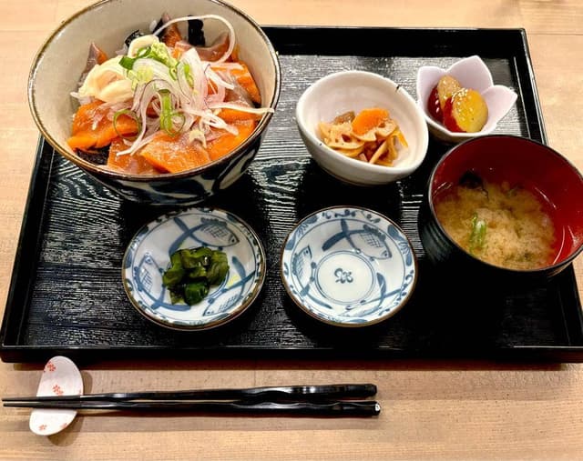 北海道食市場 丸海屋 日本生命札幌ビル店 - サブ画像1